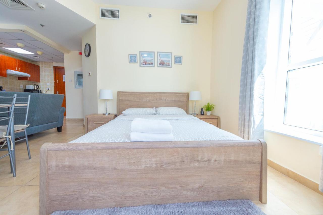 Luxury Escapes - Modern Budget Studio With Balcony In Jlt! Dubai Exterior foto